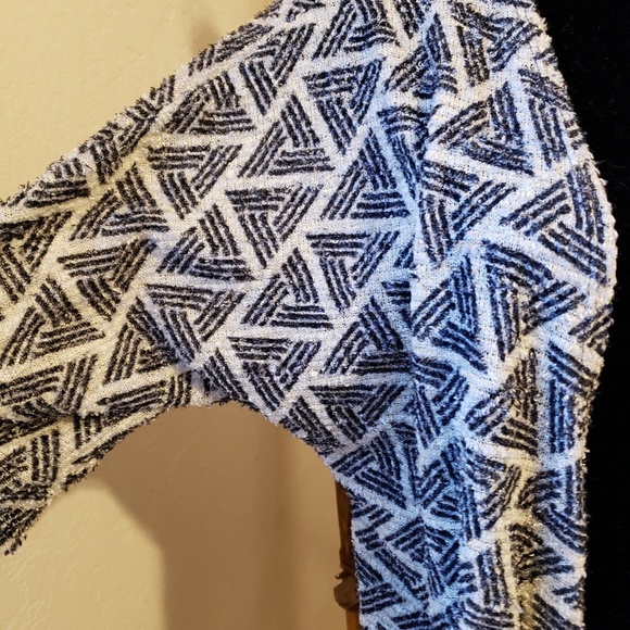 LulaRoe Glitter Geo Blue Cardigan Size Small - Picture 3 of 4
